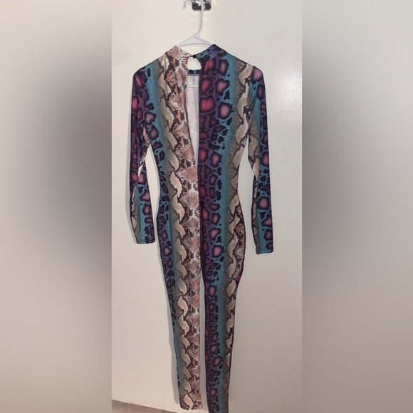 Multicolor open back jumpsuit - Picture 3 of 3